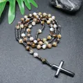 Collar Mala de piedras naturales hecho a mano con colgante de cruz de hematita pulida - Ágata café a rayas