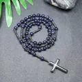 Collar rosario artesanal de piedra arenisca azul con cuentas de hematita y colgante de cruz. - Piedra de arena azul