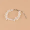 Bracelet en pierres blanches naturelles irrégulières avec fermoir mousqueton - Opale
