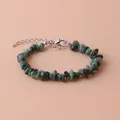 Bracelet en pierres naturelles vertes concassées avec fermoir mousqueton et chaîne d'extension - Apatite