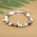 Natural grey and white irregular gravel chip bracelet with an adjustable lobster clasp - Grey Agate