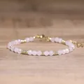 Handgemaakte Boheemse armband van roze natuursteen kralen met gouden verlengketting - Gefacetteerde Kralen (Verstelbaar) / Rozenkwarts