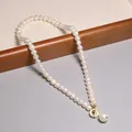 Élégant collier ras du cou en perles d'eau douce avec un fermoir à bascule OT doré vintage - Style fermoir à bascule OT et grand pendentif perle d'eau douce (XL0146)
