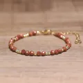 Bracelet bohème réglable avec des pierres brunes facettées et de jolies perles dorées. - Perles Facettées (Ajustable) / Grès Doré