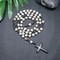 Rosenkranz-Halskette aus Natursteinperlen mit schwarzem Metallkreuz-Anhänger. - Kaiser-Serpentin