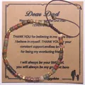 Bracelet tressé en pierre naturelle Picasso avec entretoises dorées sur carte cadeau - Cher Père-1