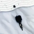 Luxe zwarte strass kraalpen met faux fur pompon en kristallen bloemendesign. - Volledige Strass Bloemstijl / Zwart