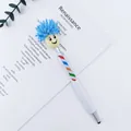 Penna a sfera cartoon con testa a scopa blu, clip arcobaleno e punta stilo touch screen - Bianco