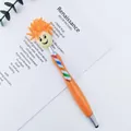 Penna a sfera cartoon con capelli afro arancioni e cravatta arcobaleno, punta stilo - Arancione