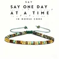Boheems natuurstenen Morsecode armband met verstelbaar koord en inspirerende tekst - One Day At A Time (Afrikaanse Den)