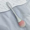 Brocha de maquillaje de lujo con pedrería y mango de cintura avispa - Blanco