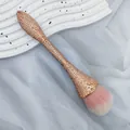 Brocha de maquillaje de cristal oro rosa con cerdas suaves rosa degradado - Dorado
