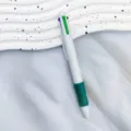 Multicolor intrekbare balpen met 4 kleuren witte barrel en ergonomische groenblauwe rubberen grip - 0,7 mm kogelpunt / Cyaangroene Grip