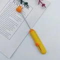 Gelbes DIY-Perlenbastelmesser mit süßem orangefarbenem Schieber in Herzform - Orange