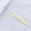 Bolígrafo largo amarillo para cuentas DIY con aguja de metal artesanal - Amarillo Leche