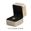 Schmuckschatulle aus Champagner-PU-Leder mit Goldrand für Halsketten - Anhängerbox / Gold