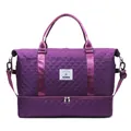 Detailed view of the purple quilted sports travel bag with independent shoe compartment - Fuschia