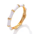 Elegante brazalete de esmalte blanco estilo bambú en aleación de tono dorado para mujer - Estilo Bambú (75HYZJ白色) / Blanco