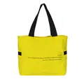 Vista detallada del bolso tote de nailon amarillo con correas negras y cita inglesa - Amarillo