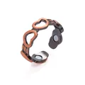 Vintage koperkleurige magnetische ring met hartpatronen en een verstelbare maat - Holle Hartstijl / Verstelbaar Open / Antiek rood koper