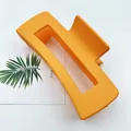 Matte orangefarbene 8,5 cm quadratische Haarklammer für elegantes, stilvolles Haarstyling - Orange