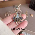 Detailed J-20 fighter jet enamel pin brooch in blue and gold finish, size 4.0x2.8cm - Su-57 Felon (526966) / 4.0cm*2.8cm