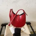 Elegante bolso hobo de cuero PU rojo con correa ajustable para mujer moda chic - Sin colgante / Rojo