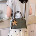 Sac à bandoulière vert olive pour femme avec un charmant pendentif étoile. - Avec Pendentif Étoile / Gris
