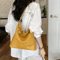 Large capacity yellow woven shoulder bag for women, stylish tote for commuting - With Flower Pendant / Large (33x13x29cm) / Yellow