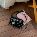 Trendy zwart-witte crossbodytas met stippen en een schattige zilveren robothanger - Zonder hanger / Zwart
