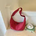 Rode nylon hobo crossbody tas voor dames, lichtgewicht schoudertas voor woon-werk - Zonder hanger / Bordeauxrood