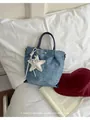 Vintage blauwe denim handtas met zilveren sterhanger en metalen studs voor dames - S / Donkerblauw