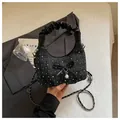 Sac corne élégant en tissu écossais gris avec poignée en cuir plissé et nœud perlé - Noir