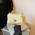 Elegant vintage pale yellow textured leather small square bag with silver turn-lock - Basic Style / Yellow