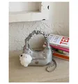 Elegante borsa a tracolla argento con manico arricciato, stelle e portachiavi a orsetto - Argento