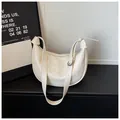 Cream crescent crossbody bag for women, stylish faux leather dumpling shoulder bag - No Pendant / White