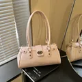 Sac à bandoulière vintage rose élégant avec ferrures argentées pour le style quotidien - Sans pendentif / Rose