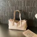 Sac à main vintage beige chic pour femmes avec finition brillante et boucles - Kaki