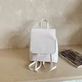 Mochila minimalista de cuero sintético blanco con cordón para mujer - Blanco Roto