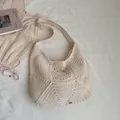 Große cremeweiße Häkel-Schultertasche für den Sommerurlaub am Strand - Stil 2 / Weiß
