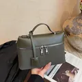 Élégant sac bandoulière vintage vert foncé pour femme avec ferrures en forme de H - Vert