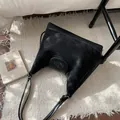 Vintage zwart imitatiesuède schoudertas met grote capaciteit - Basis stijl / Zwart
