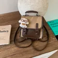 Zaino vintage marrone bicolore da donna con simpatico ciondolo a forma di cane - Stile con Ciondolo Cucciolo / Marrone