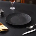 Premium zwarte PP plastic biefstuk bord met een gehamerde textuur voor de eettafel - 19.5 / Zwart