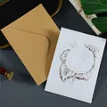 Elegante tarjeta de felicitación con camelia en relieve y sobre de papel kraft - Peonía / Juego de Tarjetas de Felicitación (Con Sobre)