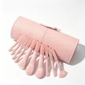 Detailansicht von dem 10-teiligen pfirsichrosa Make-up-Pinsel-Set mit PU-Lederetui - 10 rosa Pinsel mit Eimer