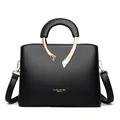 Elegante schwarze Handtasche mit Litschitextur und stilvollem runden Goldgriff-Design - Mode Tragetasche (70511) / Schwarz