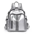 Mochila plateada metalizada de mujer en cuero sintético con tira de pedrería brillante - Plateado