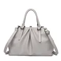 Elegante graue Handtasche aus Leder mit Falten-Design und Metallbügel-Verschluss - Hellgrau