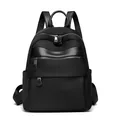 Minimalistischer schwarzer Damenrucksack mit großem Fassungsvermögen und Lederakzenten - Schwarz